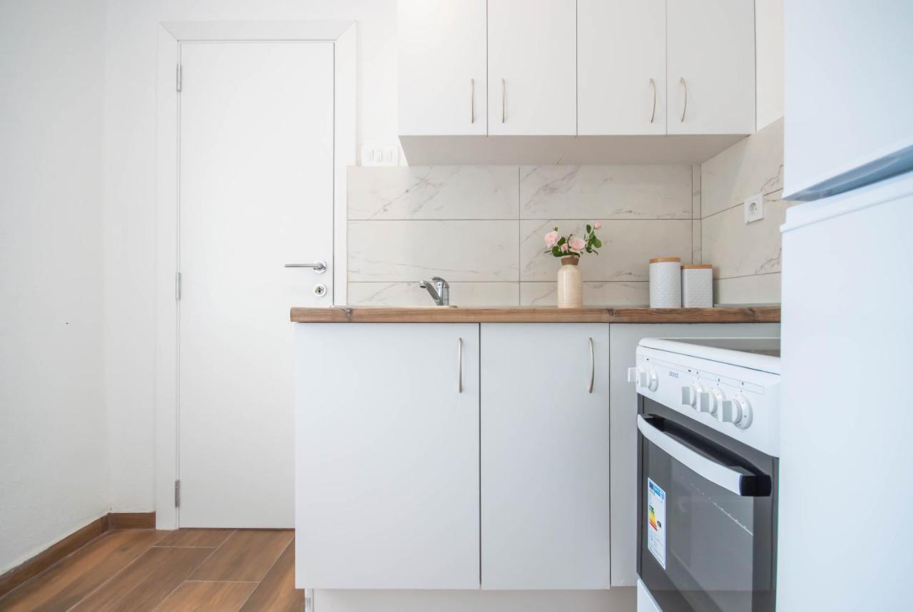 Seafront Apartment コトル エクステリア 写真